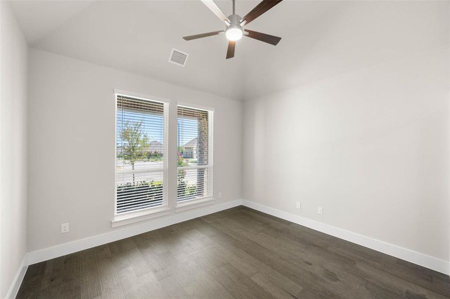 9925 Villa Verde- Kitchen-4