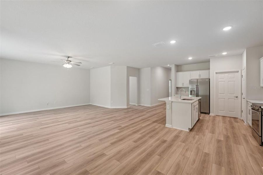 Spacious, unfurnished interior of a new home in , Palm Coast (Image 24).