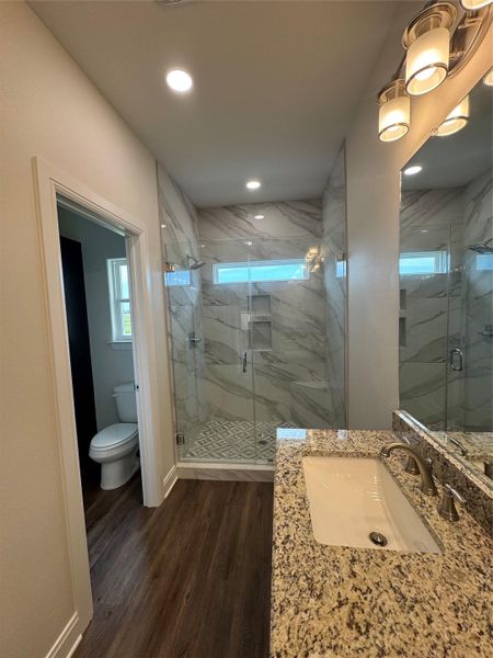 Furnished interior view inside a new home in , Thorndale (Image 10).