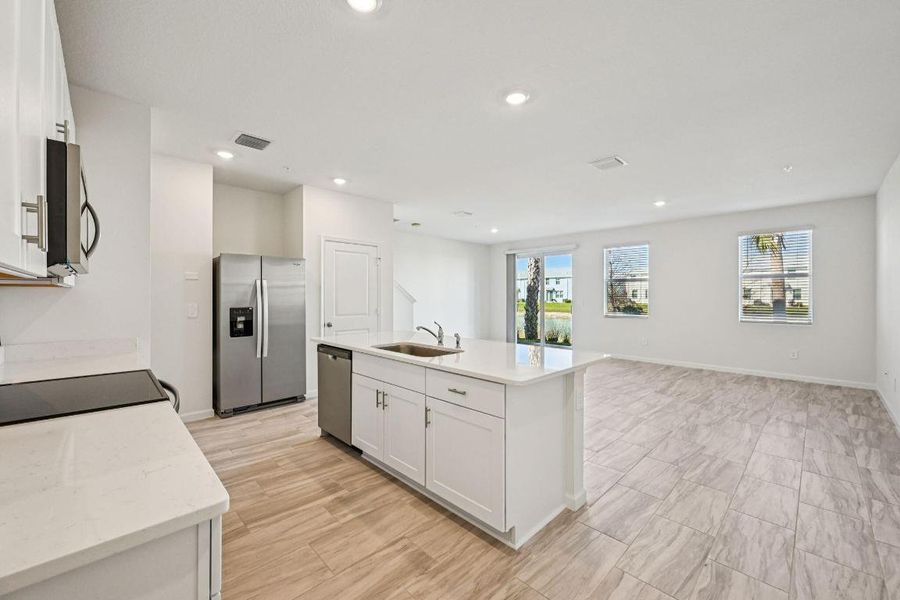 587 Salisbury Cir Fort Pier (9)