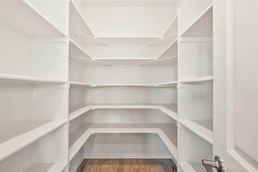 Spacious, unfurnished interior of a new home in Wildflower Ranch 60-65, Fort Worth (Image 31). Spacious, unfurnished interior of a new home in Wildflower Ranch 60-65, Fort Worth (Image 31).