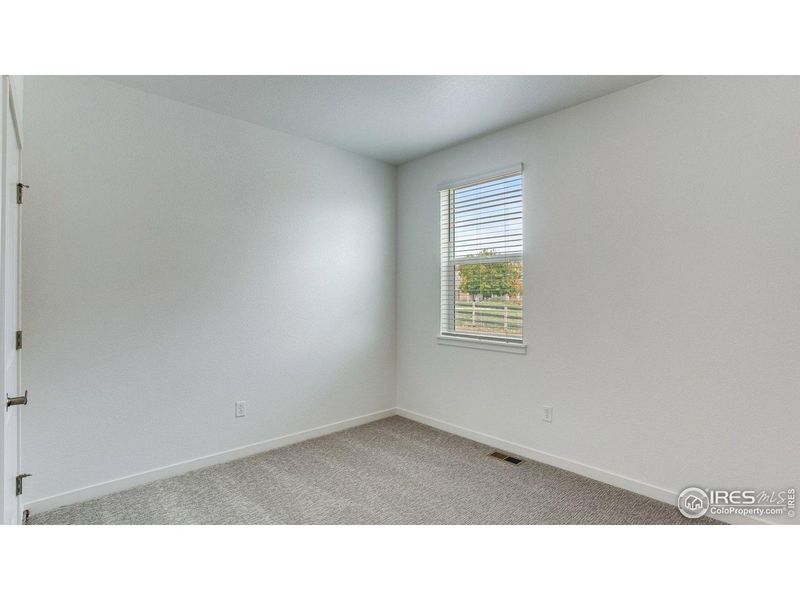 Spacious, unfurnished interior of a new home in Hansen Farm, Fort Collins (Image 16).