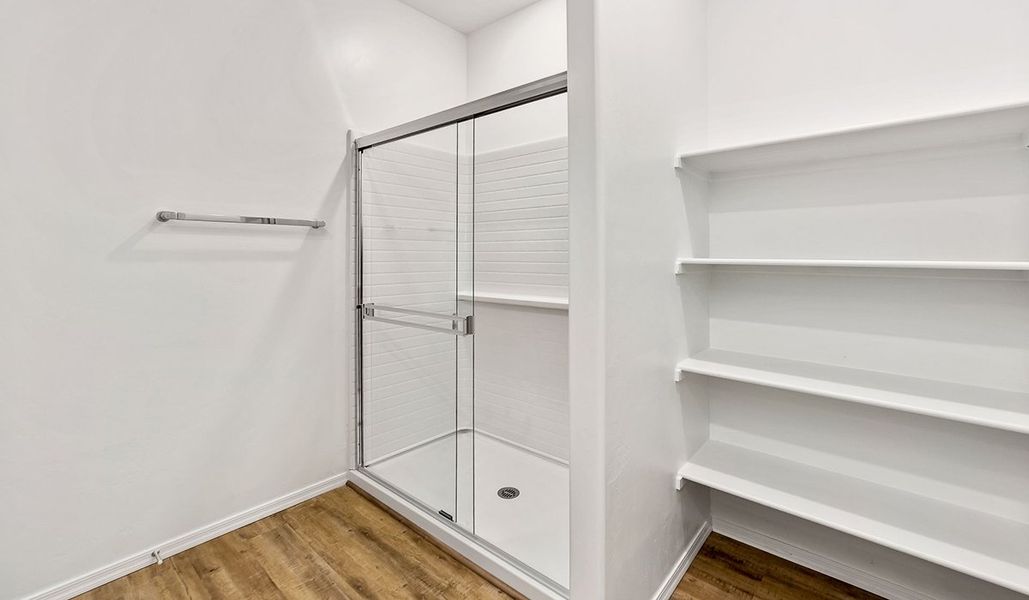Representative unfurnished interior of a home built from the Dalea by D.R. Horton in Barnett Village, Marana (Image 35).