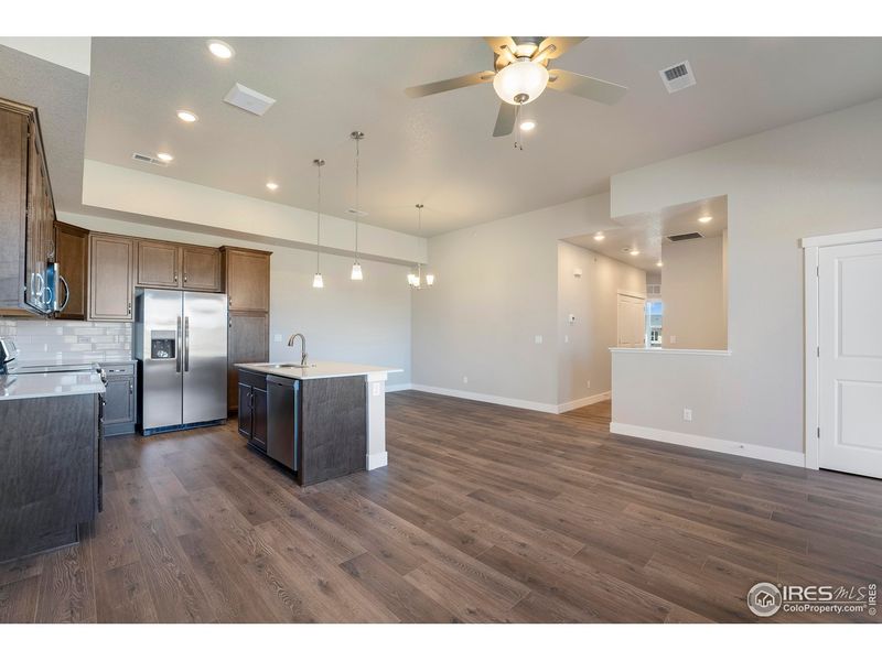 Spacious, unfurnished interior of a new home in Wilder at Timnath Ranch, Timnath (Image 16).