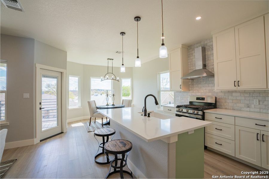 Furnished interior view inside a new home in , Kerrville (Image 6).
