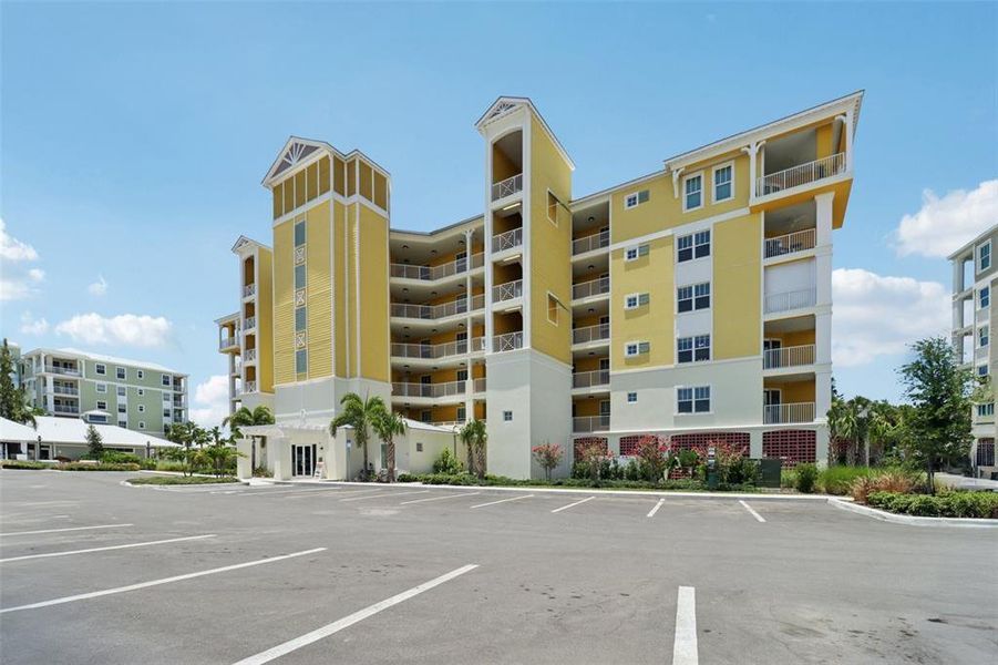 Condo located in New Smyrna Beach, FL showcasing its design and architecture (Image 2). Condo located in New Smyrna Beach, FL showcasing its design and architecture (Image 2).