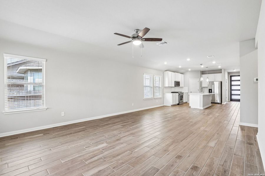 Spacious, unfurnished interior of a new home in Kallison Ranch, San Antonio (Image 31).