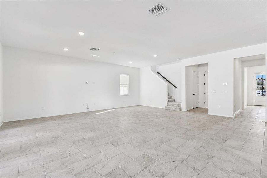 Spacious, unfurnished interior of a new home in City of Tampa, Tampa (Image 46).