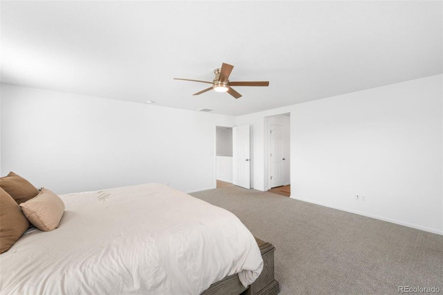 Furnished interior view inside a new home in Thompson River Ranch, Johnstown (Image 4).