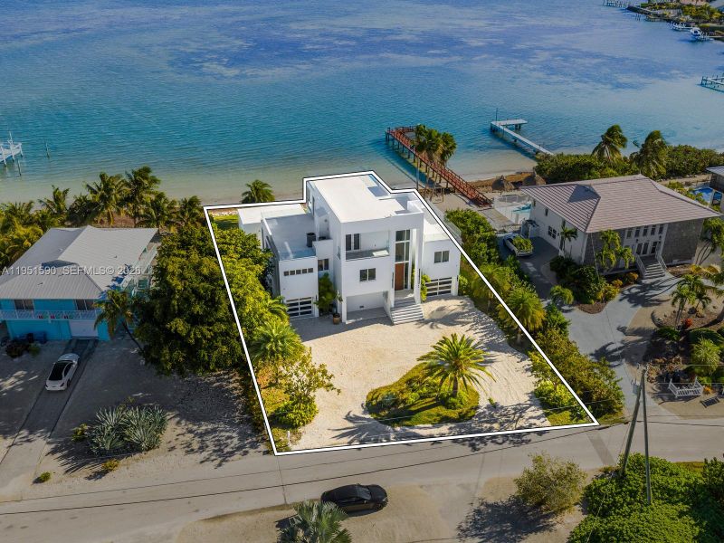 Image 69 of a home in .