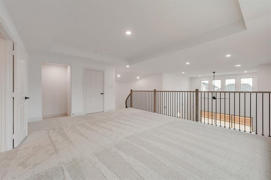 Spacious, unfurnished interior of a new home in Hillside Village, Celina (Image 20).