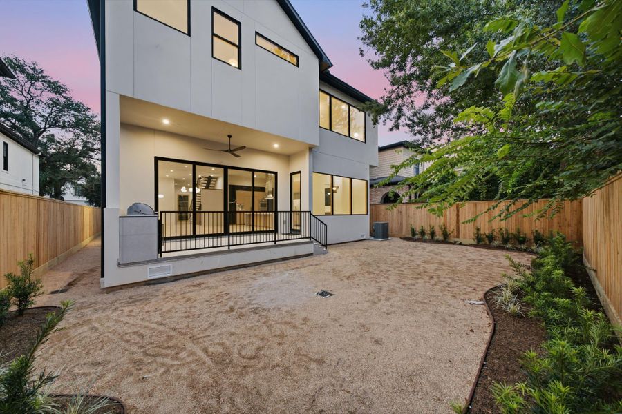 Thoughtfully designed inside and out, the home also features coveredoutdoor living with a fully equipped Coyote outdoor kitchen, creatingan ideal extension of the interior for year-round entertaining.