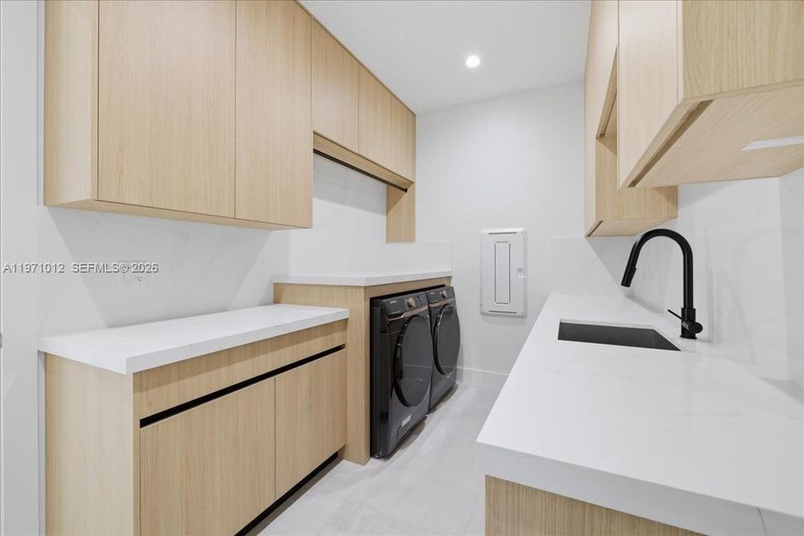 Furnished interior view inside a new home in , Cape Coral (Image 6).