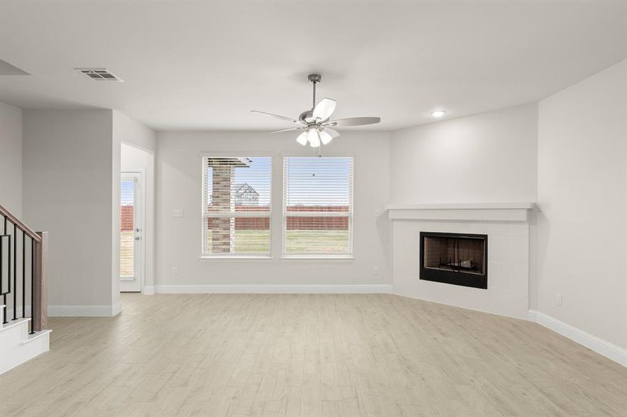 09. 2029 Gladd - Family