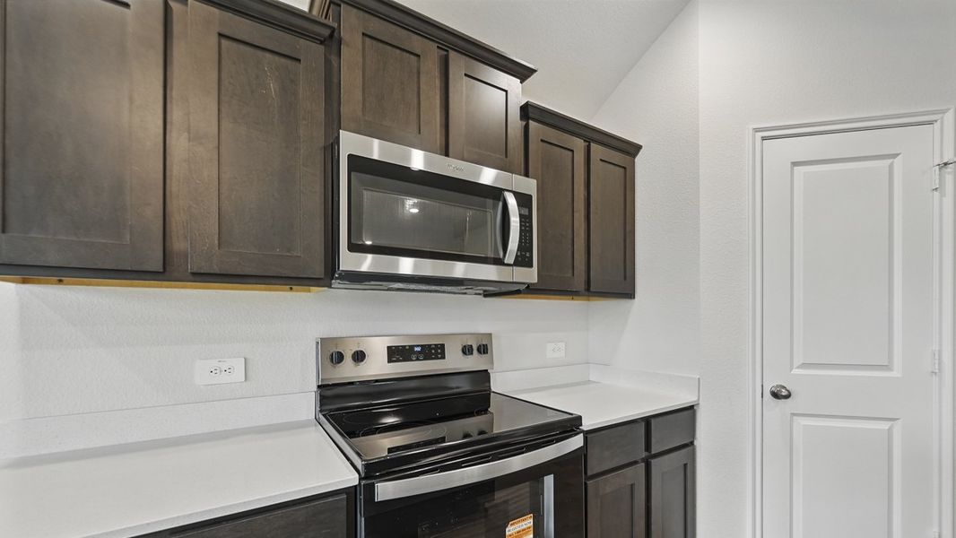 Furnished interior view inside a new home in Oak Valley Estates, Bullard (Image 17).