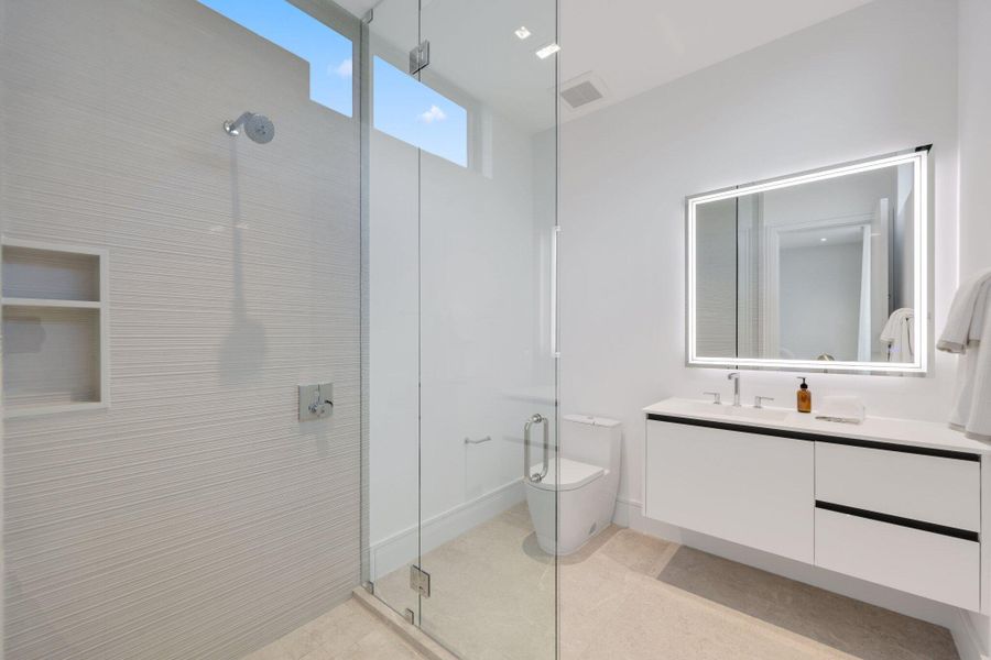 Image 45 of a home in .