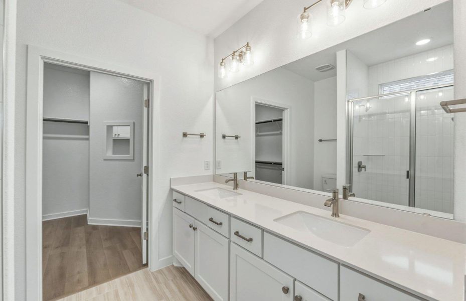 Furnished interior view inside a new home in Sun City Texas, Georgetown (Image 11).