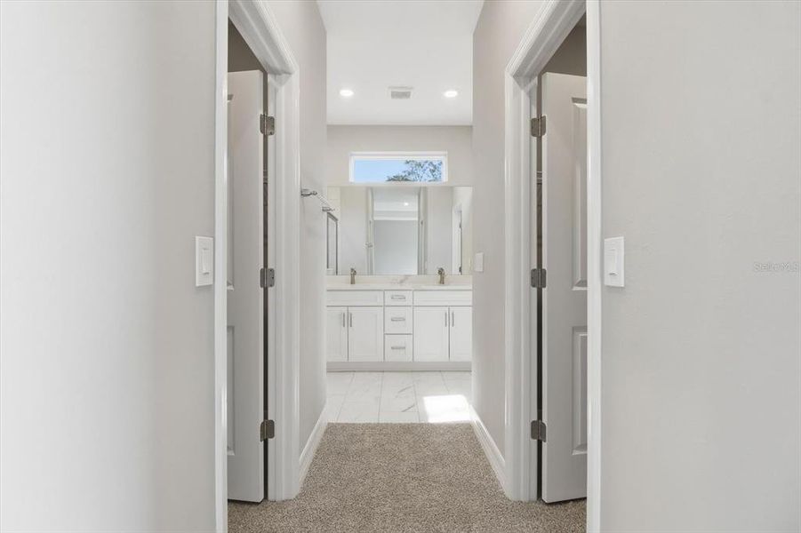 Spacious, unfurnished interior of a new home in , Ocala (Image 17).