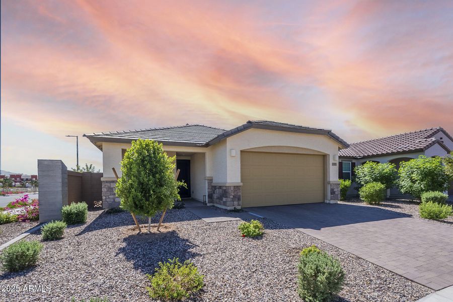 3-web-or-mls-Kendall-3 BG. 3-web-or-mls-Kendall-3 BG.