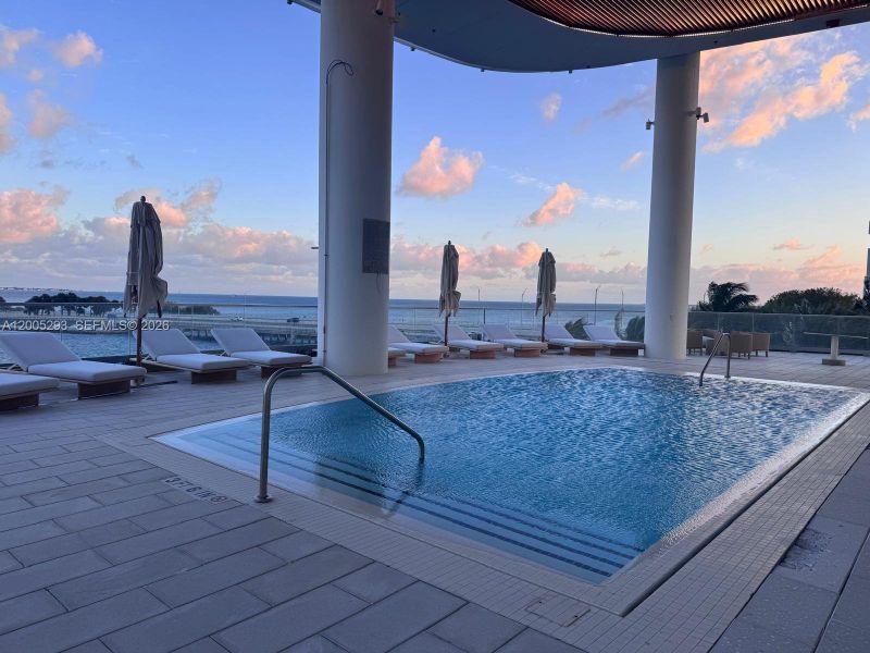 Community amenities in , Miami (Image 7).