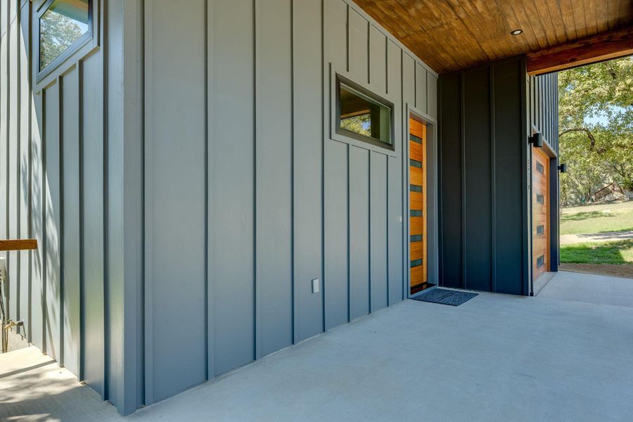 You'll love the covered front porch!