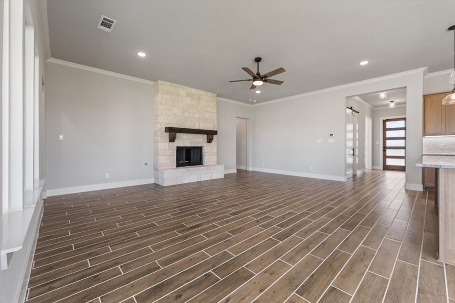 Spacious, unfurnished interior of a new home in Fannin Ranch, Leonard (Image 32).