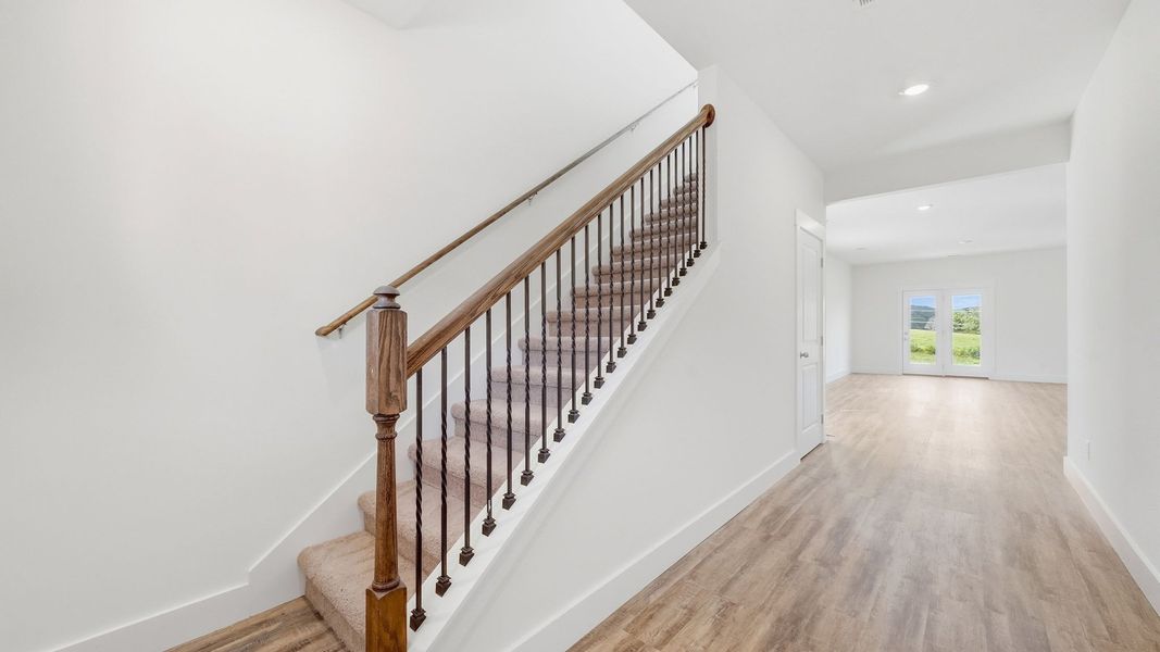 Spacious, unfurnished interior of a new home in Fieldcrest Acres, Blountville (Image 17).