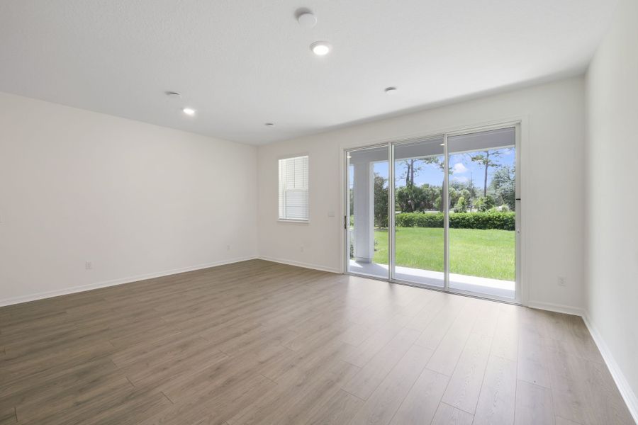 Spacious, unfurnished interior of a new home in Towns at Riverwalk, Sanford (Image 23).