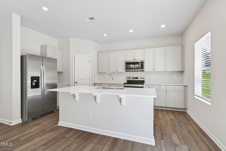 4-web-or-mls-DSC03039 4-web-or-mls-DSC03039