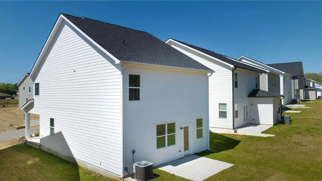 Exterior details and patio area of a home in Poplar Preserve, Newnan (Image 4).