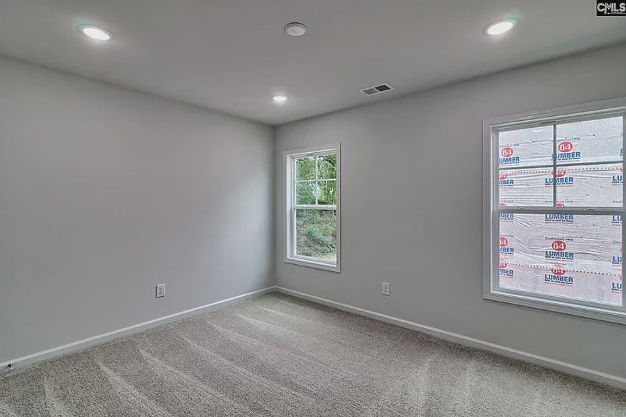 Spacious, unfurnished interior of a new home in Emanuel Creek, West Columbia (Image 32).
