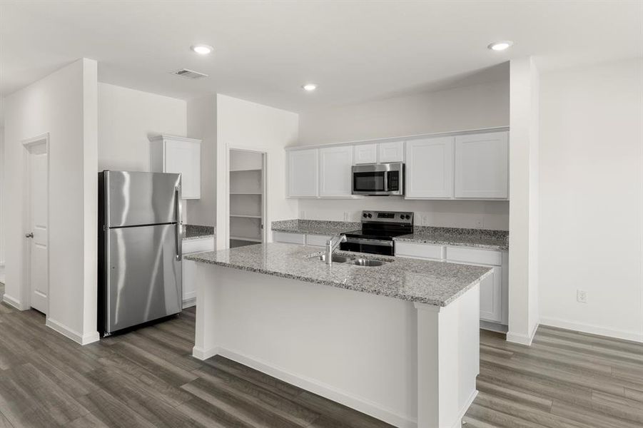 06. 1282 Herring - Kitchen (2)