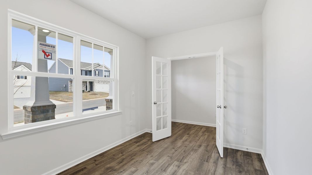 Spacious, unfurnished interior of a new home in Durbin Meadows Traditions, Fountain Inn (Image 15).
