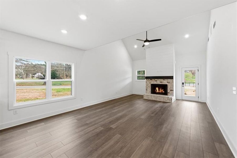 Spacious, unfurnished interior of a new home in Ferguson Corners, Emerson (Image 37).