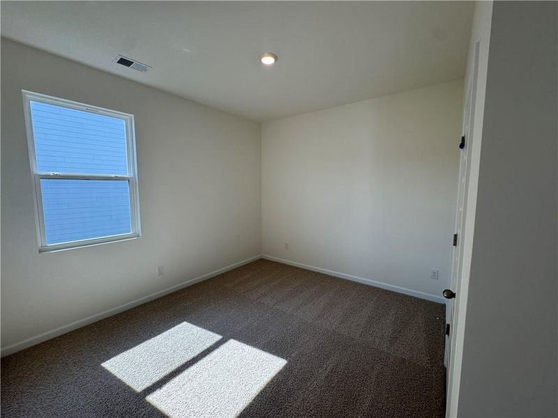 Spacious, unfurnished interior of a new home in Oakchase at Hampton, Hampton (Image 13).