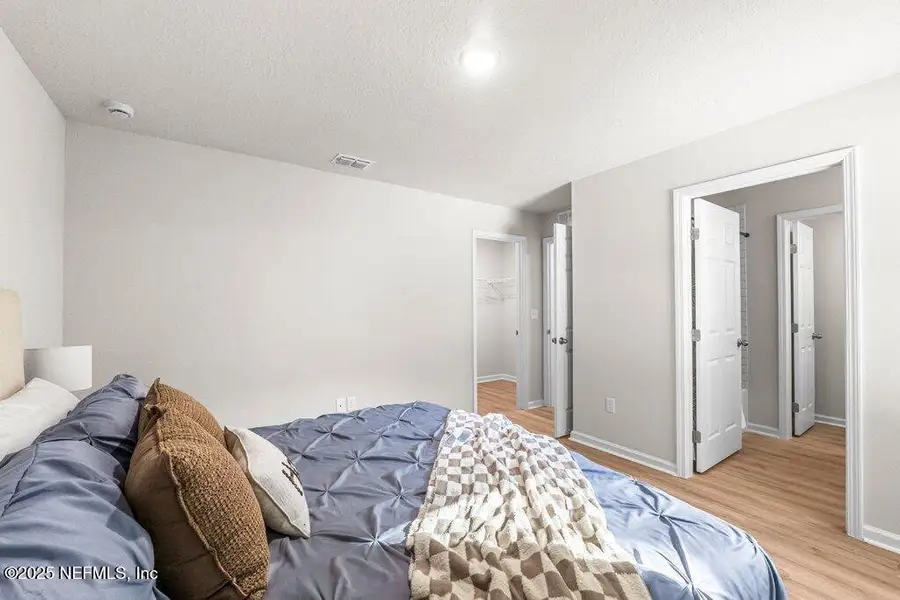 Furnished interior view inside a new home in , Jacksonville (Image 7).