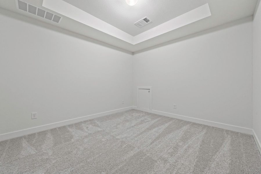 Spacious, unfurnished interior of a new home in Everly, Hockley (Image 9).