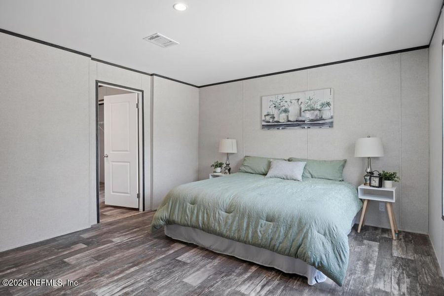 Furnished interior view inside a new home in , Middleburg (Image 26).