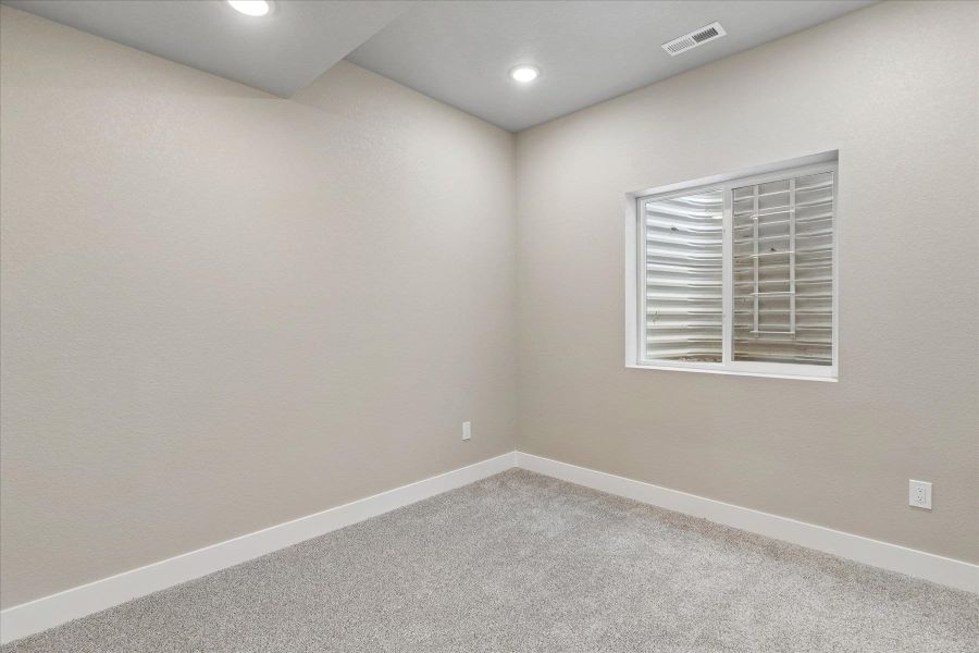 Spacious, unfurnished interior of a new home in Aspen Meadows-4, Colorado Springs (Image 16). Spacious, unfurnished interior of a new home in Aspen Meadows-4, Colorado Springs (Image 16).