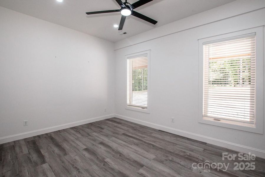Spacious, unfurnished interior of a new home in , Catawba (Image 18).