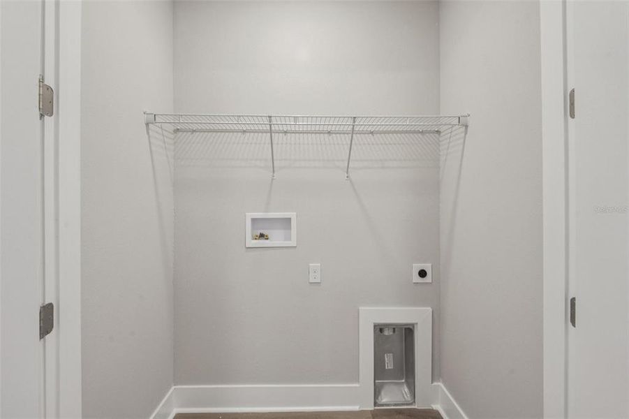 Spacious, unfurnished interior of a new home in Lagoon Residences at Epperson, Wesley Chapel (Image 33).