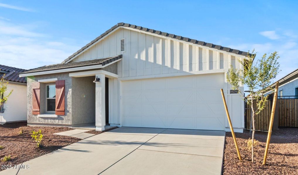 MR Lot #69 Front Exterior 3 (Large)