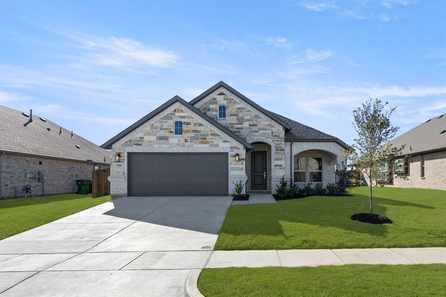 1016 Windsong- Front-1 1016 Windsong- Front-1