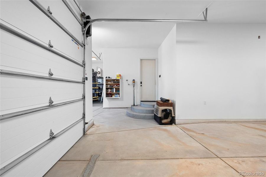 Spacious, unfurnished interior of a new home in , Parker (Image 19).