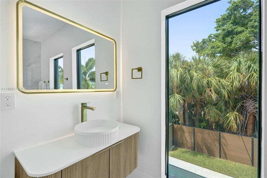 Furnished interior view inside a new home in , Fort Lauderdale (Image 32). Furnished interior view inside a new home in , Fort Lauderdale (Image 32).