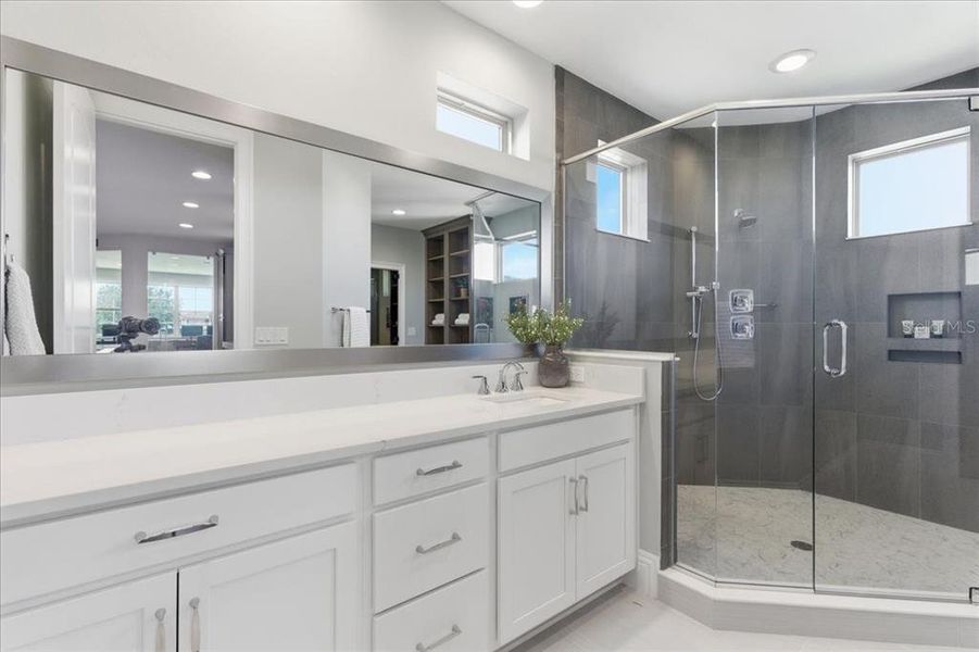 Furnished interior view inside a new home in , Orlando (Image 15).
