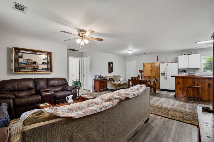 Image 22 of a home in . Image 22 of a home in .