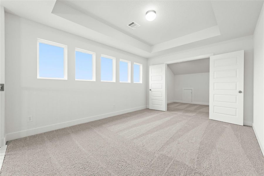 Spacious, unfurnished interior of a new home in Everly, Hockley (Image 17).