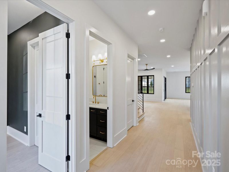 Image 47 of a home in .