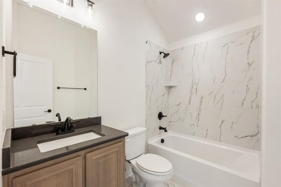 Furnished interior view inside a new home in Timberbrook, Justin (Image 14).